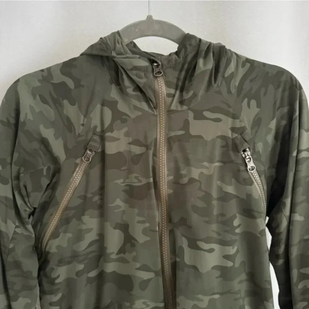 Lululemon Rise & Shine Jacket II Savasana Camo Fatigue Green - Picture 11 of 12